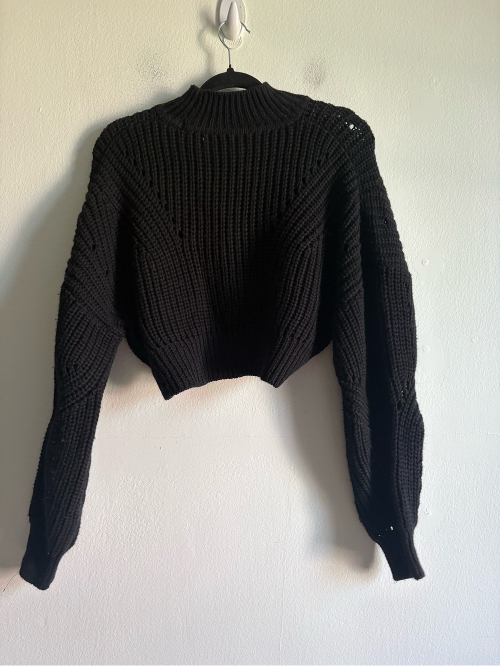 Aritzia Wilfred Sz M Goulaine Black Merino Wool Crop Sweater - Picture 9 of 9